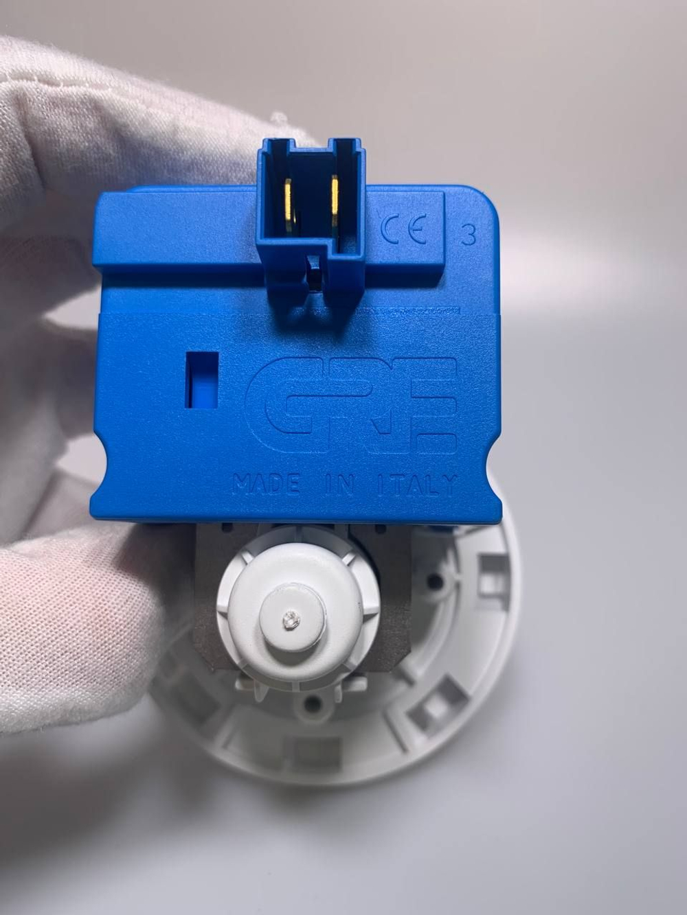 Помпа (сливной насос) для стиральной машины Beko на 8 защелках, GRE, подключение под фишку сзади