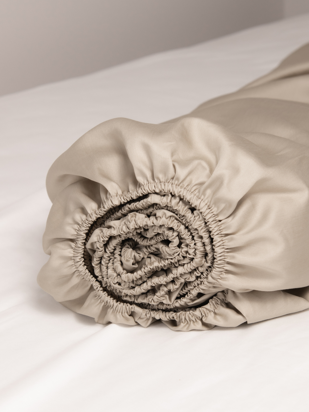 UTOPIA Простыня натяжная, сатин темно-бежевый