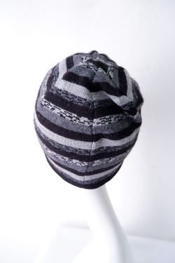 Шапка в полоску