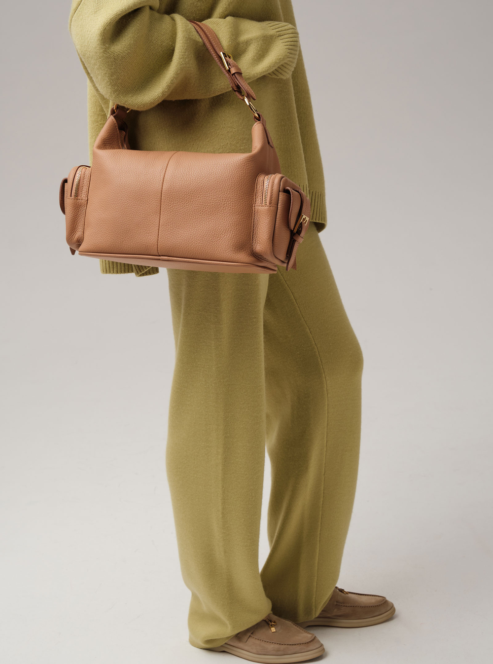 Кожаная сумка Deboro 31078 бежевая нуга