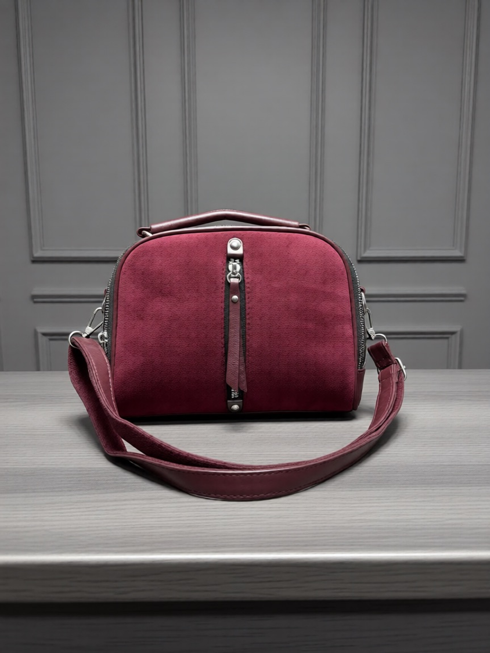 Сумка женская из экокожи с вельветом бордовая QOZA