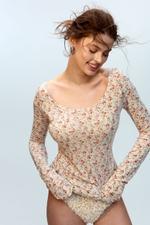 Лонгслив с декольте TEA ROSE