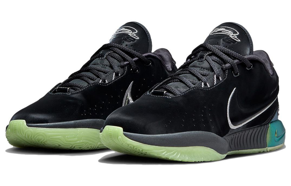 Кроссовки Nike Lebron 21