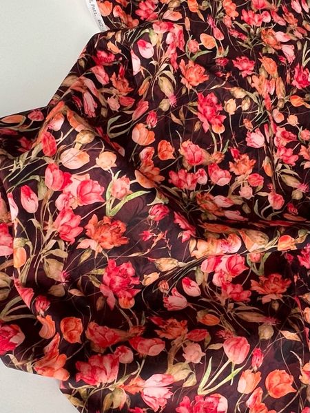 В ПУТИ, ТЮЛЬПАНЫ НА БОРДОВО-ШОКОЛАДНОМ ФОНЕ - 100% хлопок 5