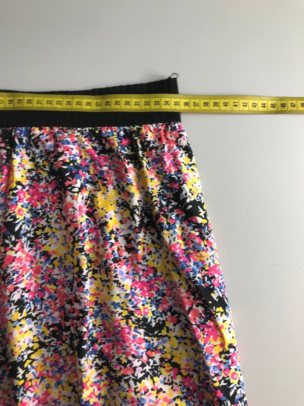 Юбка на эластичном поясе, визуально на 46 размер