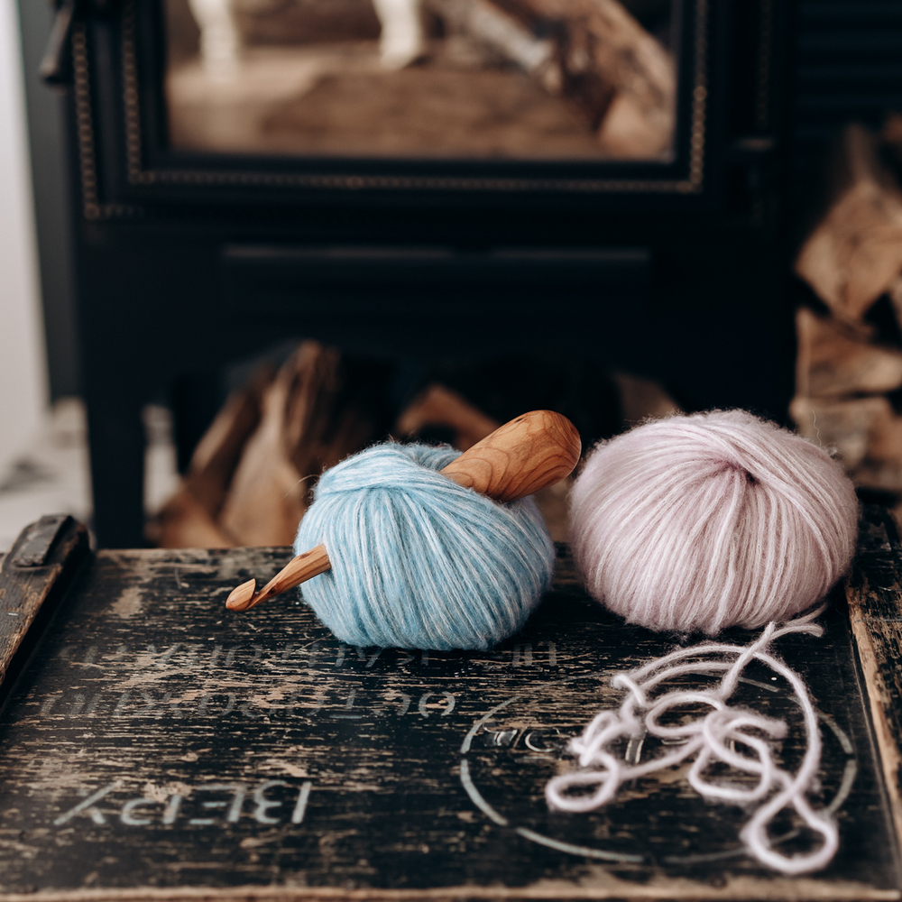 Деревянный крючок для вязания из древесины вишни 12 мм. Вязальный крючок. K158