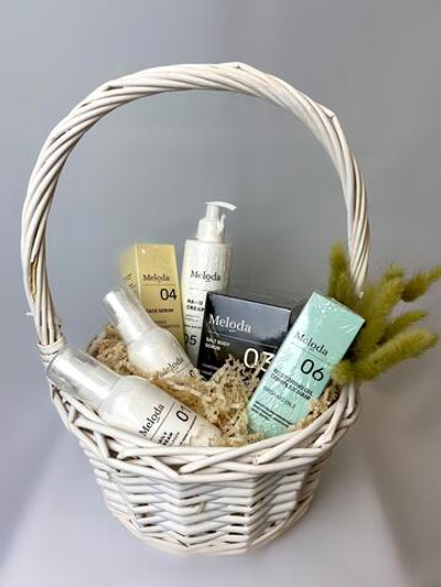 Подарочный набор косметики Meloda, средний