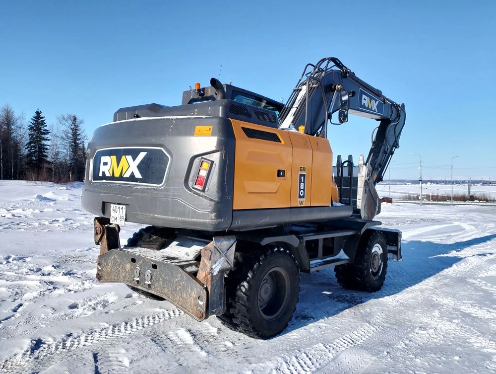 RUNMAX ER180* Экскаватор колесный ER180W (Дизельный, 5,9 л, 180 л.с., АТ)