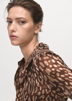 Платье-рубашка с леопардовым принтом и ремнем