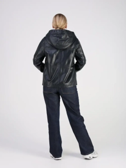Кожаная куртка демисезонная с капюшоном