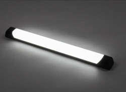 Светильник линейный уличный 36Вт 6500К холодный белый свет в стильном черном корпусе. Размер 600х60х45мм