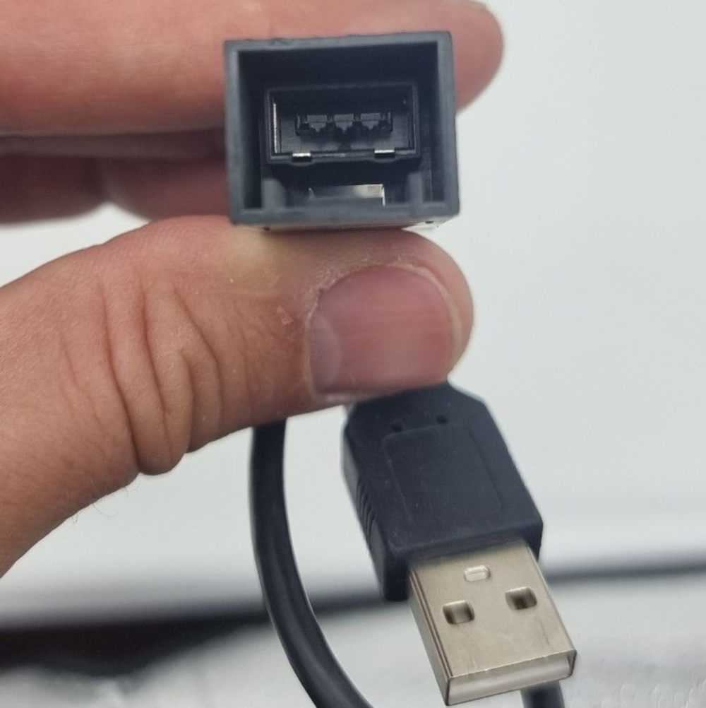 Устройство головное KB-KR-7118-S10 для MITSUBISHI
