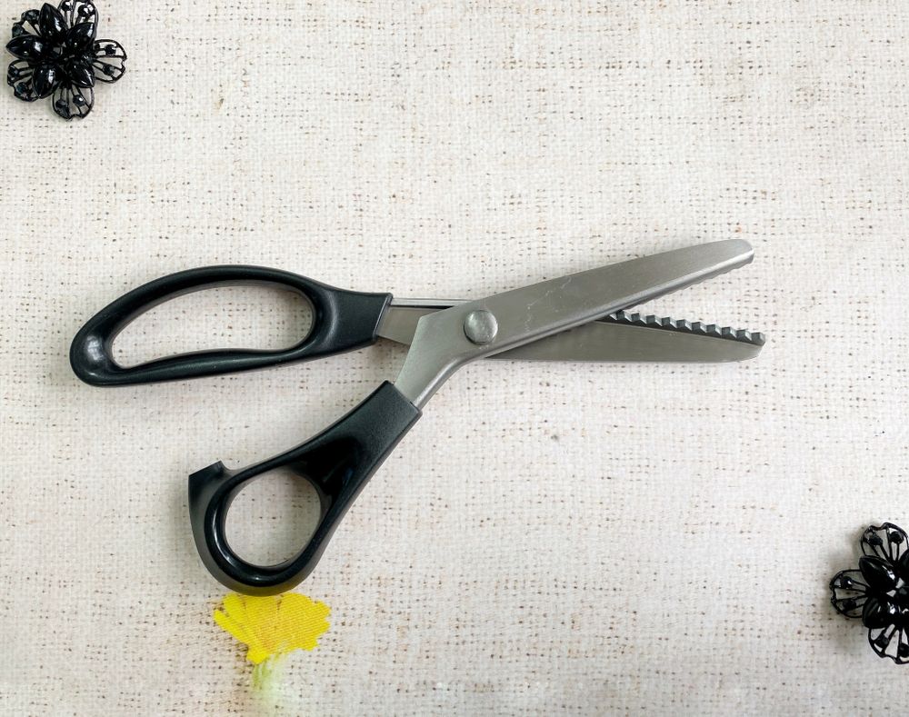 Ножницы зиг-заг