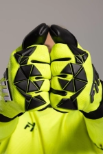 Вратарские перчатки Football Masters Varis X Pro