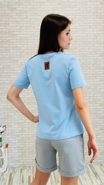 Футболка прямого, полуприлегающего силуэта