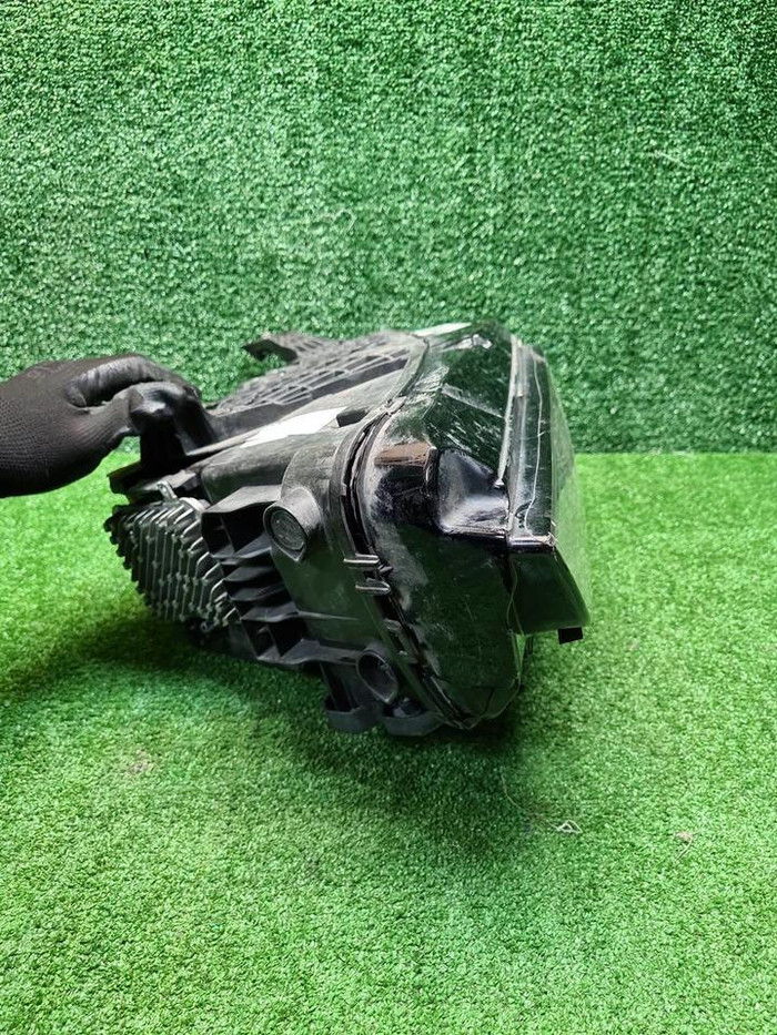 Фара левая BMW 7er G70 (2022-н.в.) LED