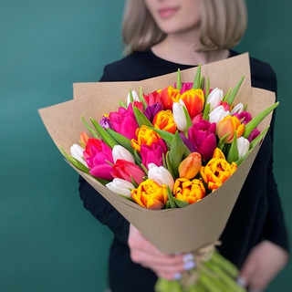 Bouquet of 45 tulips