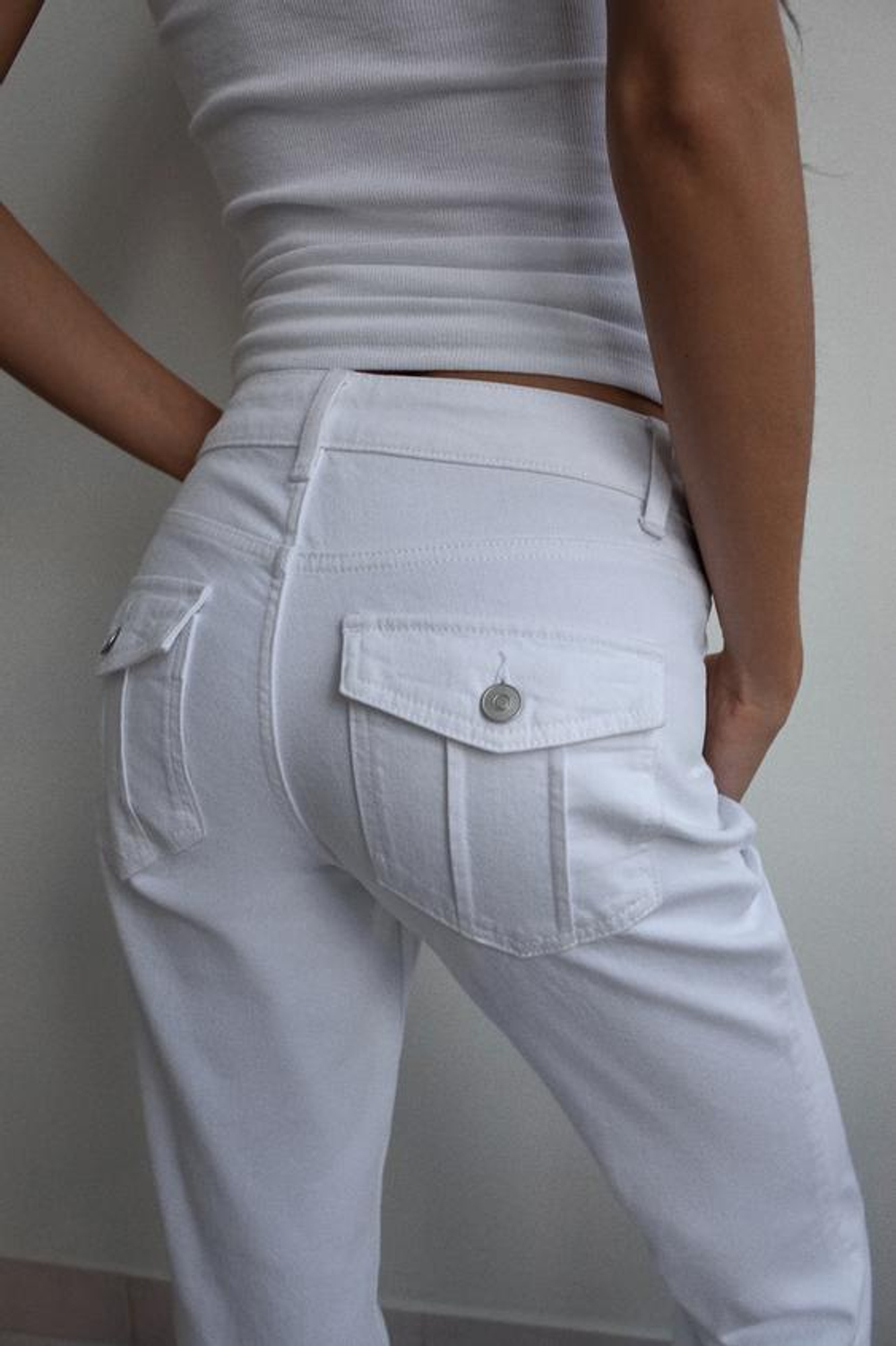 ZARA ДЖИНСЫ TRF BOOTCUT С НИЗКОЙ ПОСАДКОЙ, БЕЛЫЙ