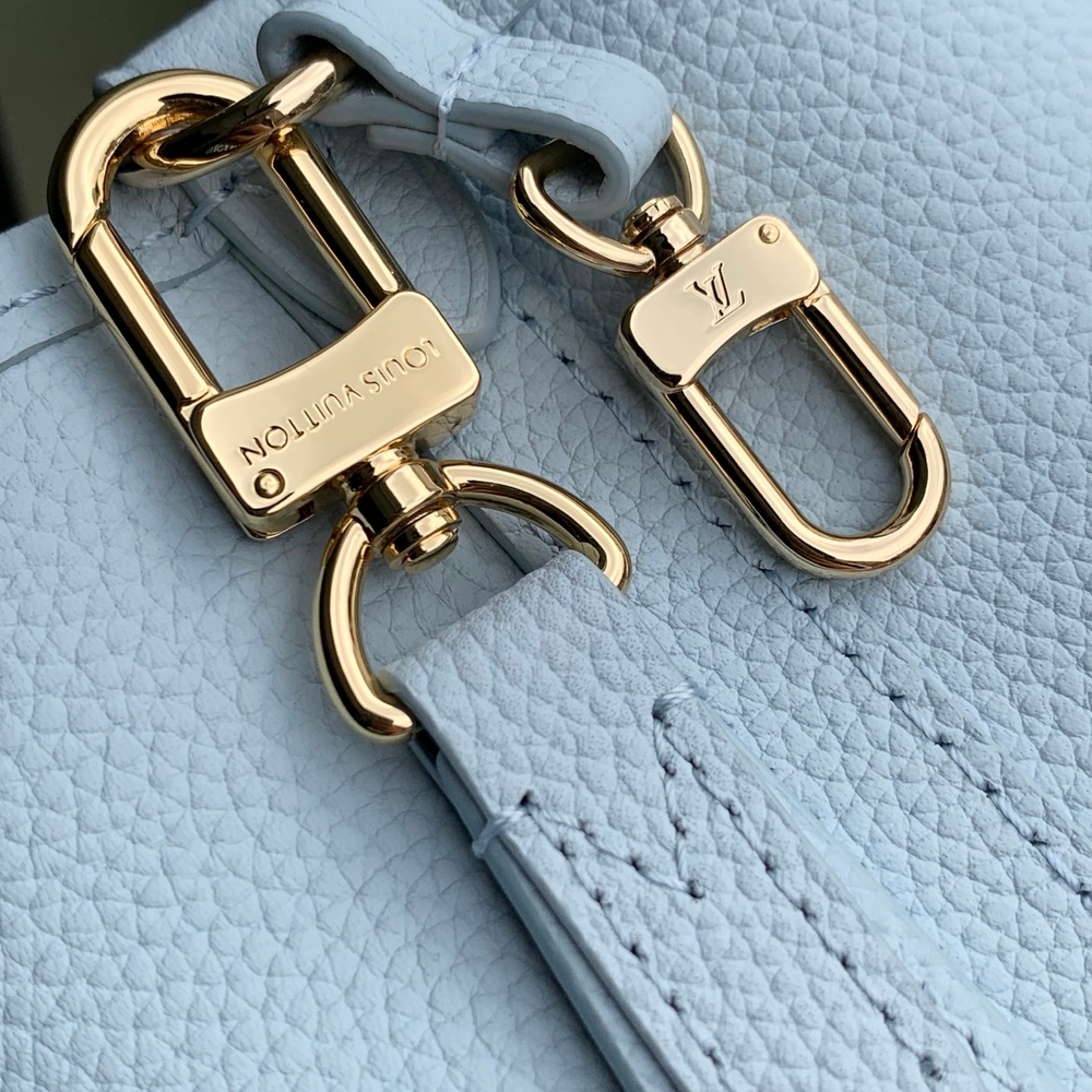 Louis Vuitton Neverfull Bandouliere Inside Out BB