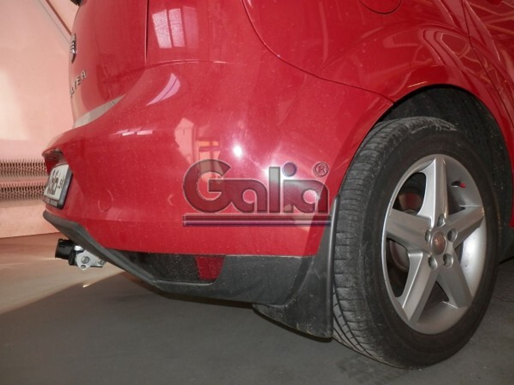 Фаркоп оцинкованный Galia S074A для SEAT Altea 2004-2015, SEAT Leon 2005-2013(паспорт и сертификат в комплекте)(без электрики)