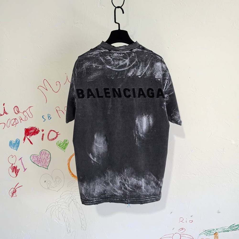 Футболка Balenciaga