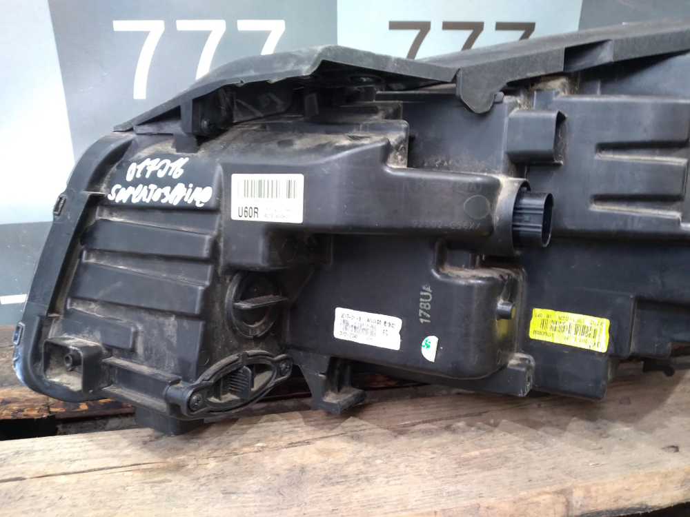 Kia Sorento 3 Prime Фара правая оригинал целая 92102c5600