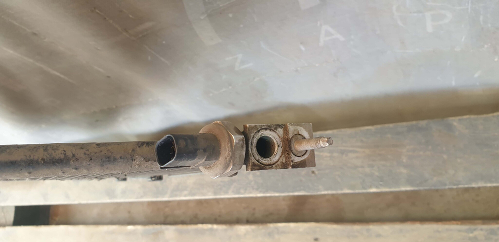 Радиатор кондиционера Mercedes S-Class (W222) 13-20 Б/У Оригинал A0995001854