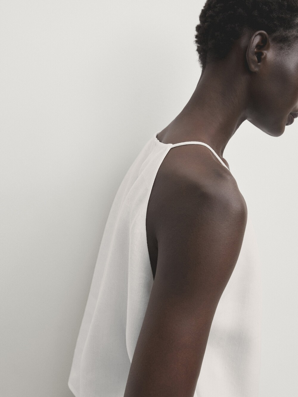 Massimo Dutti Короткий топ из льняной смеси, кремовый