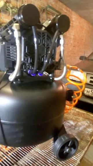 Поршневой бесщеточный компрессор TC-BL AC990-30L