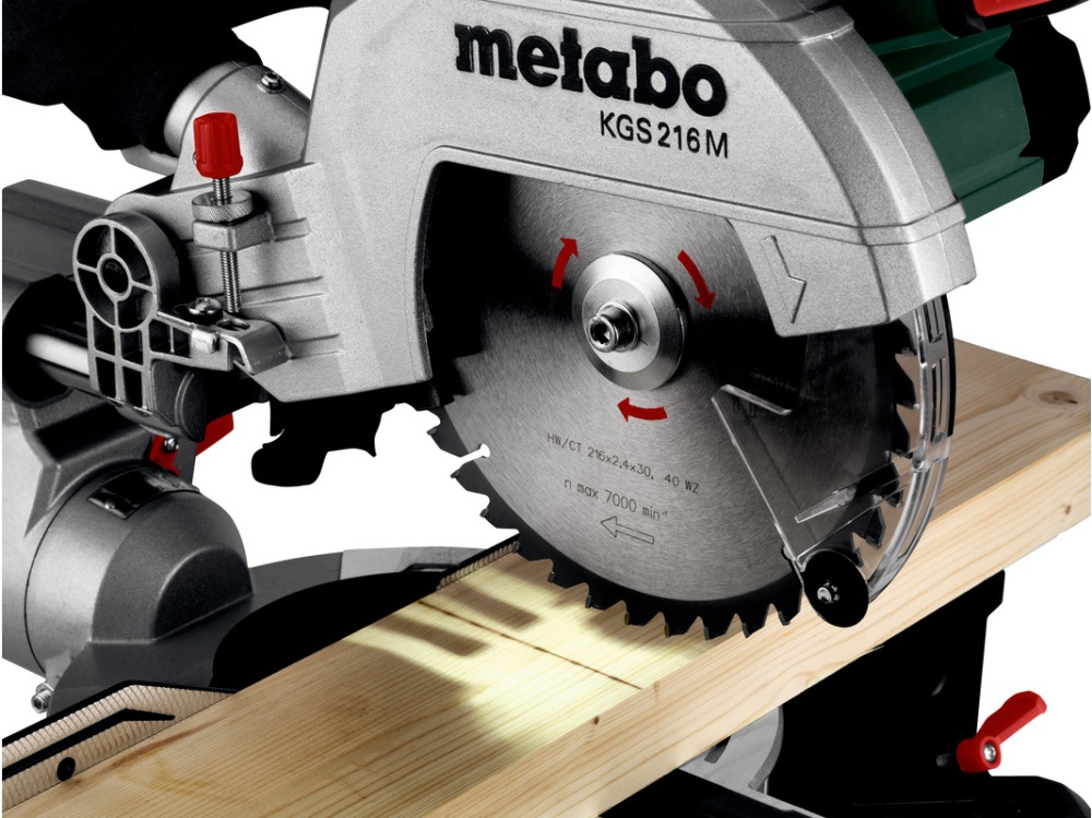 Пила торцовочная Metabo KGS 216 M (613216000)