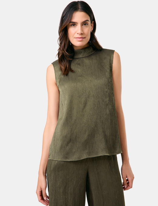 Блузка из вискозы