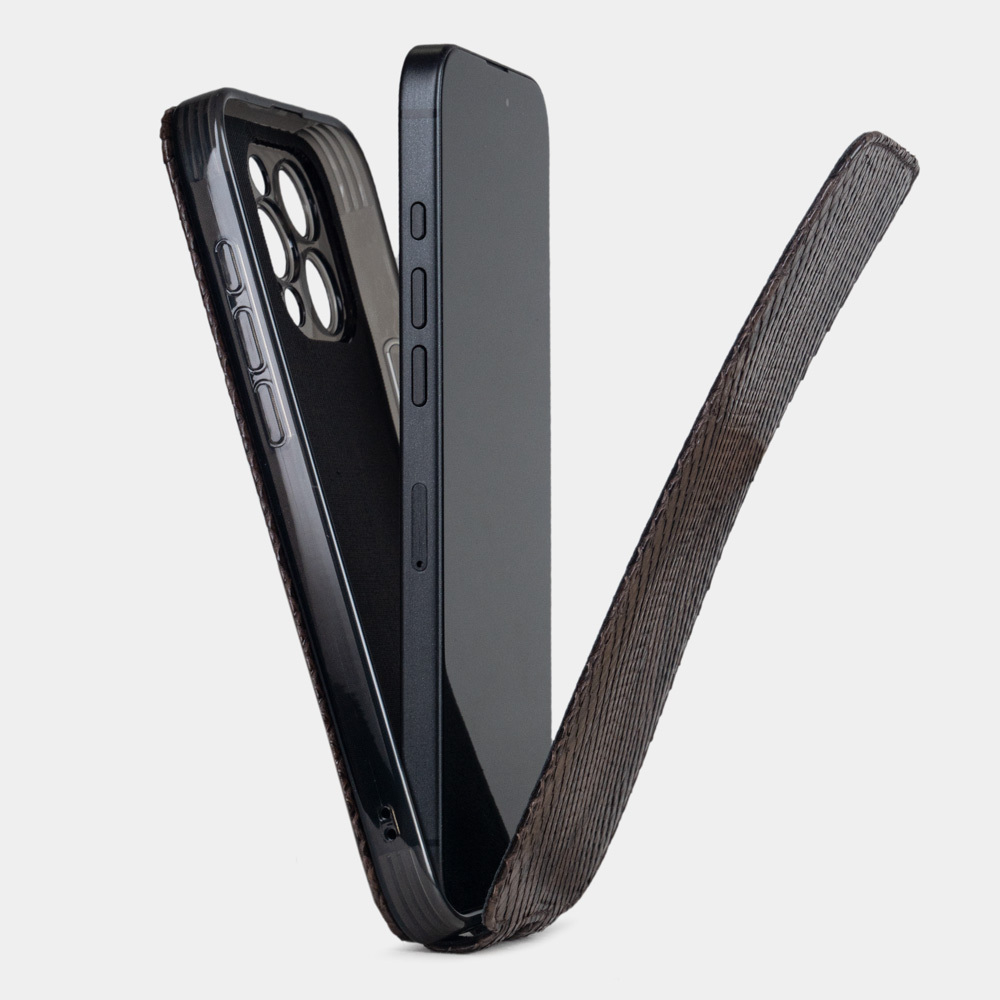 Чехол для iPhone 16 Pro Max кожаный, питон темно-коричневого цвета