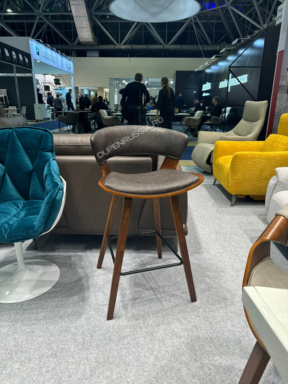 Стул барный JY3080-1109 коричневый PU#Y15-04/орех