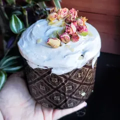 Кулич творожный бездрожжевой с вяленой клюквой / 600 гр