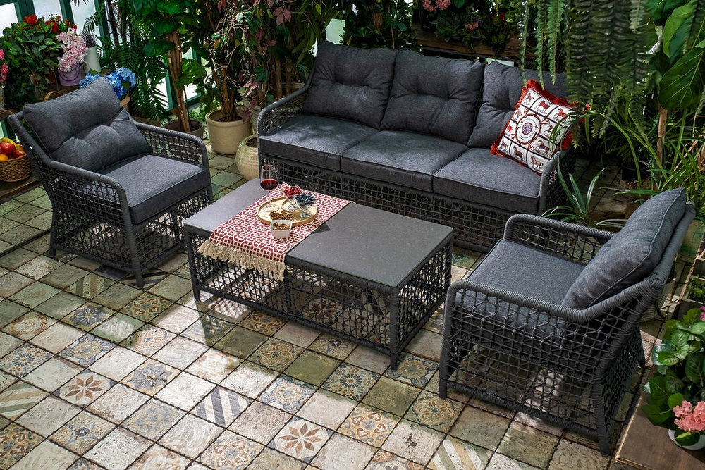 Плетеный стол LUCCA кофейный