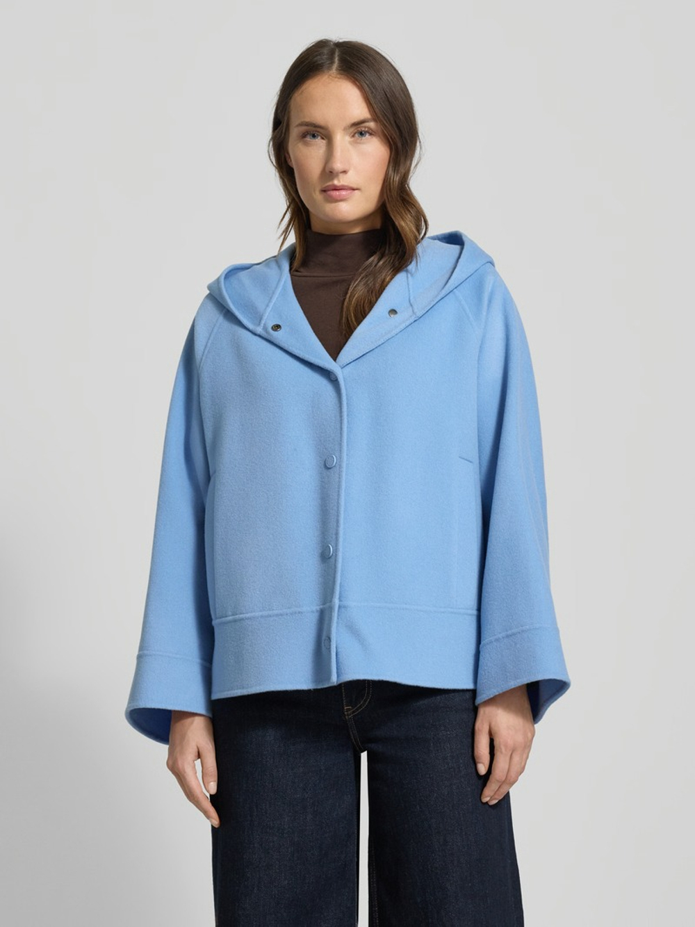 Пальто женское WEEKEND MAX MARA WKDOLIATO