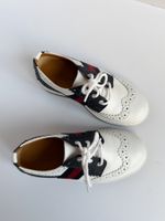 Кожаные туфли Gucci, 24