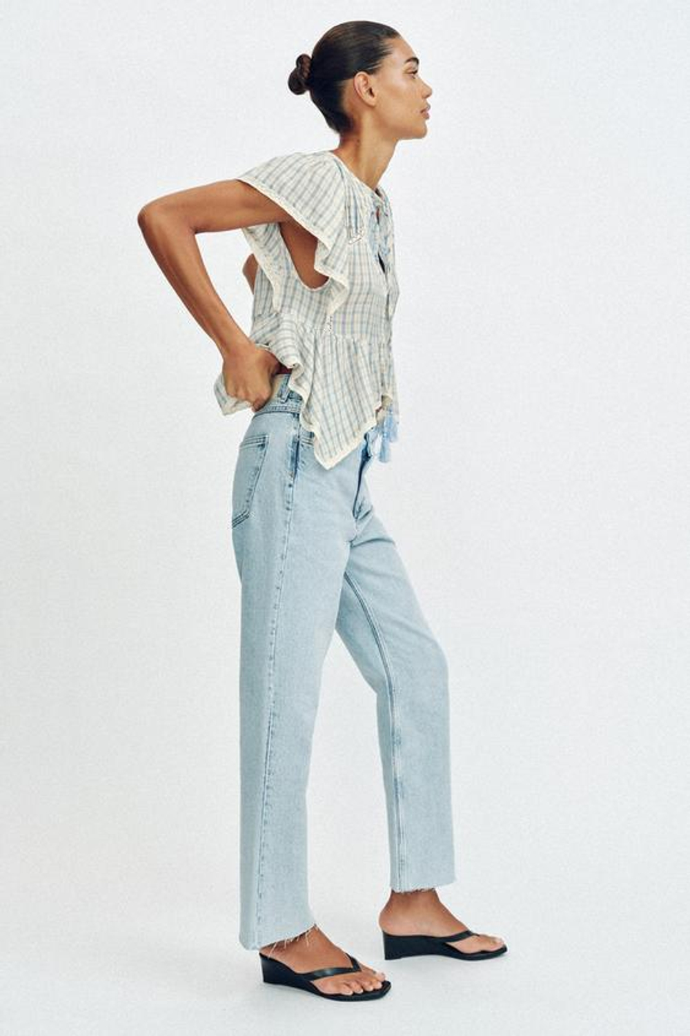 ZARA ТОП В КЛЕТКУ С ВЫШИВКОЙ И КРУЖЕВОМ, СИНИЙ/БЕЛЫЙ