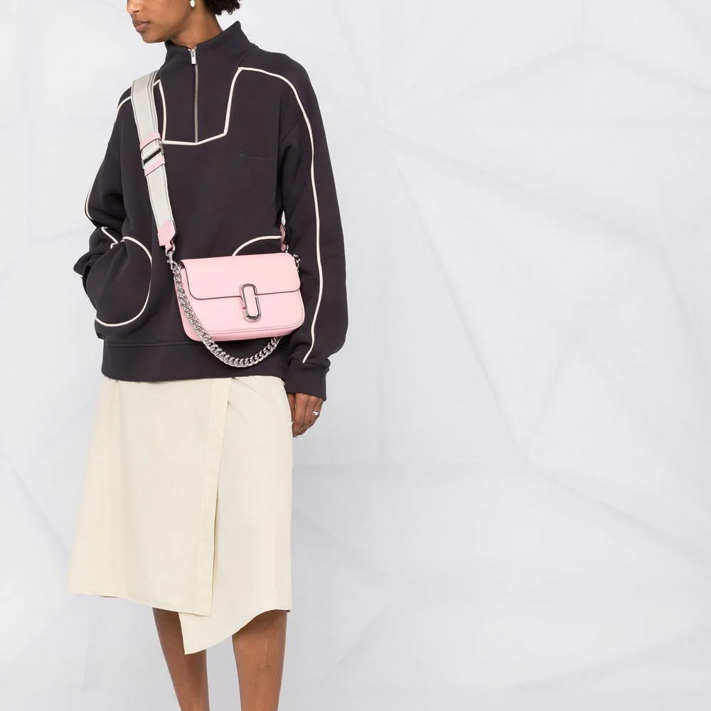 СУМКА THE J MARC SHOULDER BAG QUARTZ PINK