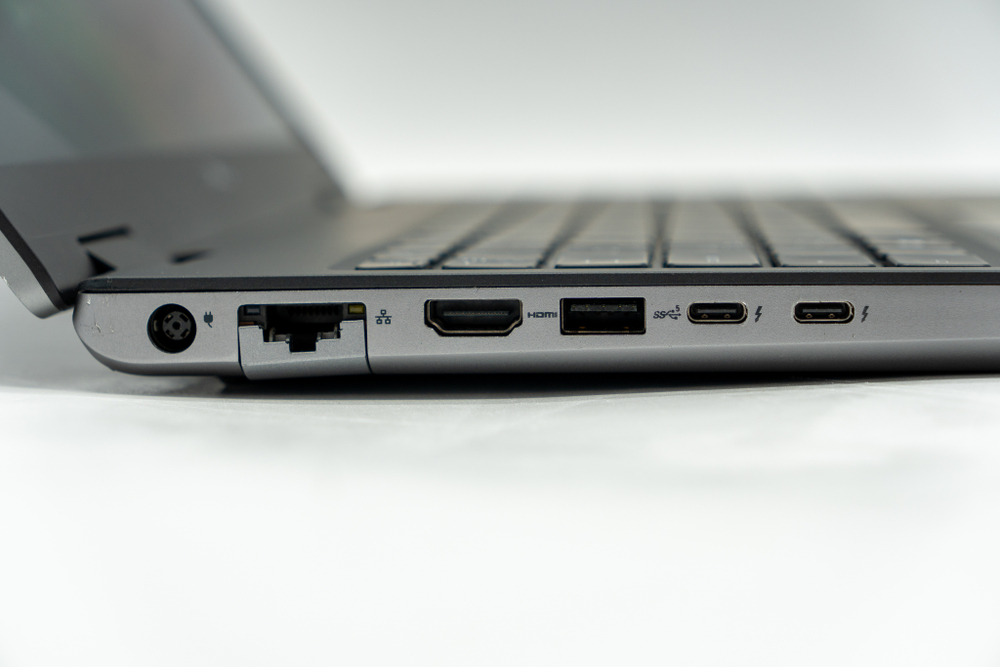 Ноутбук Dell Precision 5560 ( i9-12950HX / RTX A2000 )
