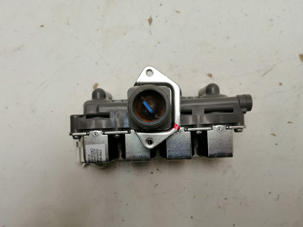 HWD80-BP14979 кт108 Клапан подачи воды для стиральной машины Haier HWD80-BP14979 б/у