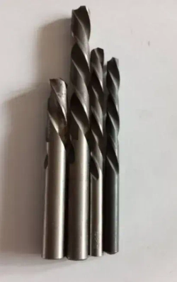 Сверло по металлу 5.2 мм левого вращения быстрорежущая сталь Р6М5 цилиндрический хвостовик ГОСТ СССР (средняя серия)