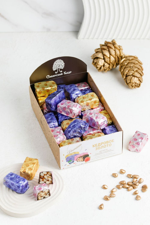 Кедровое золото АССОРТИ / классика, черника, клубника с шампанским / бокс / 450г / ТМ Сибирский кедр
