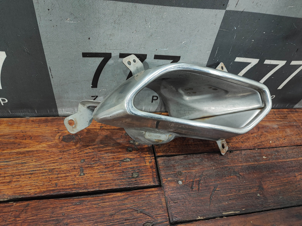 Насадка глушителя левая Chery Tiggo 8 Pro 21-24 Б/У Оригинал 602001200AA