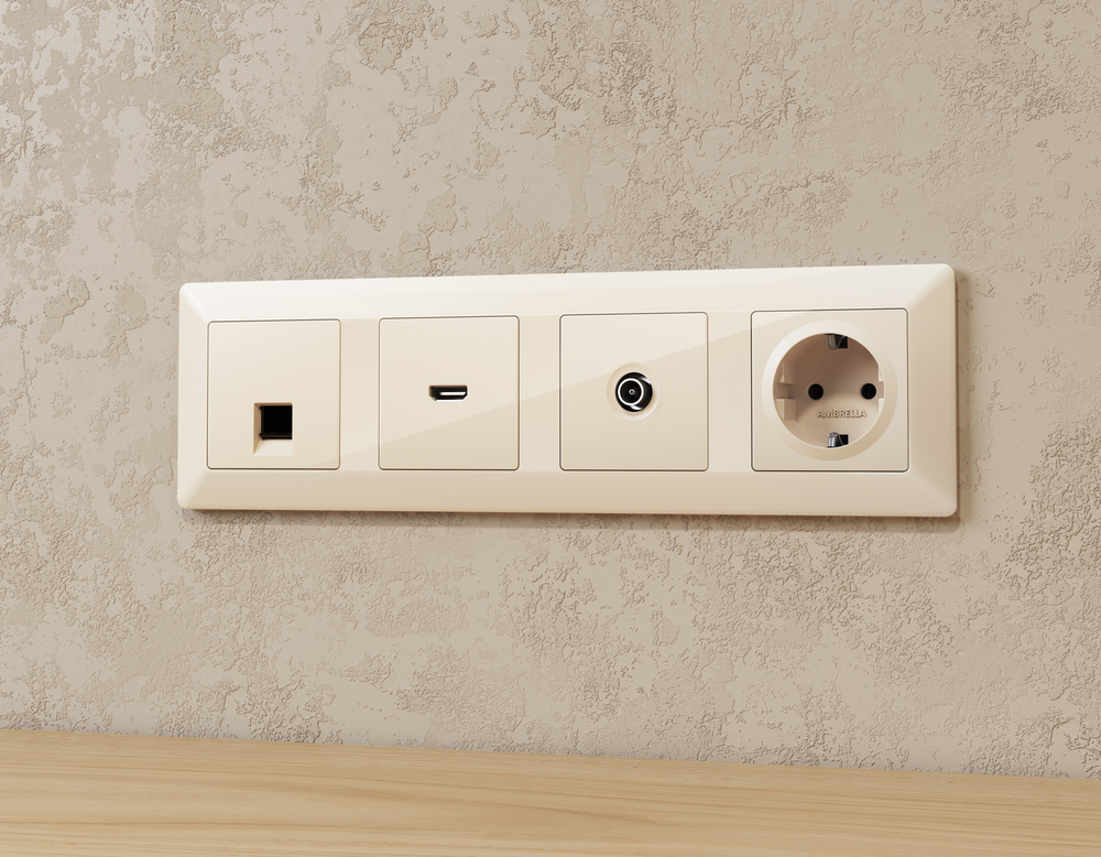 MA312010 Комплект механизма компьютерной розетки ALFA Бежевый глянец RJ-45(8P8C) CAT6 с шторкой QUANT (AP3120, VM188)