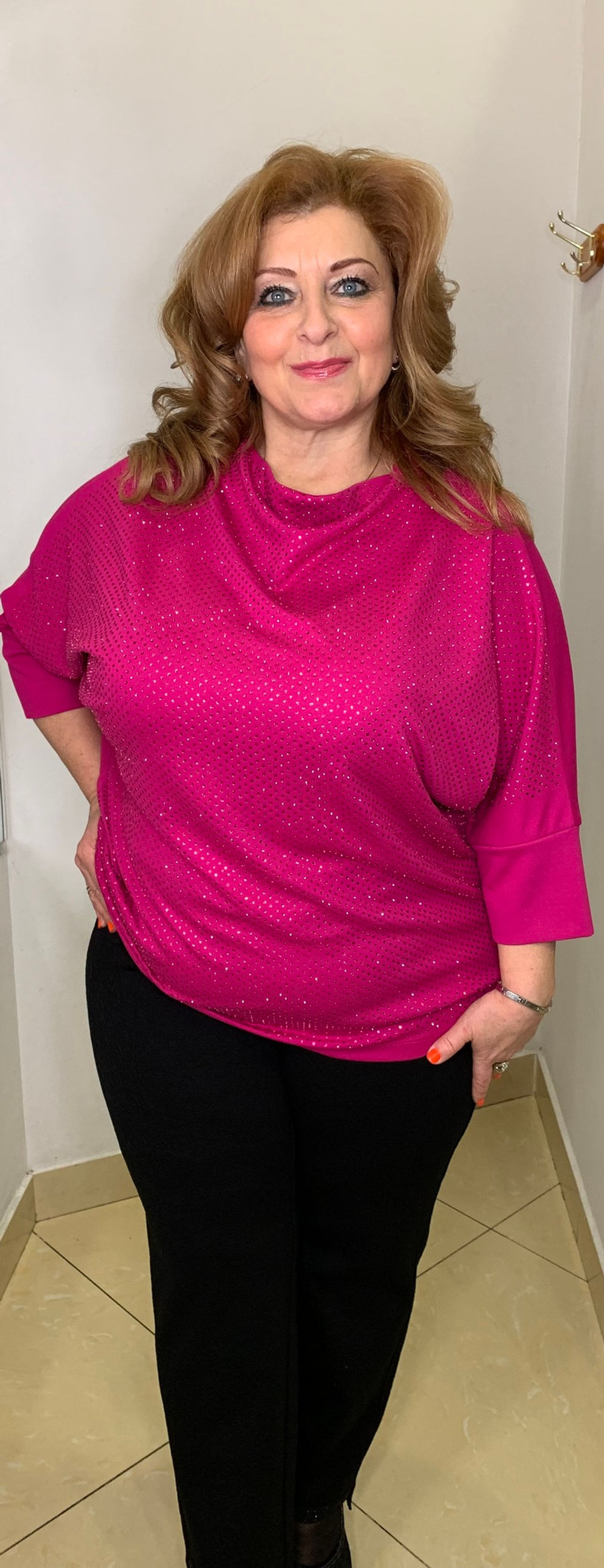 Стразовый блузон в цвете фуксия