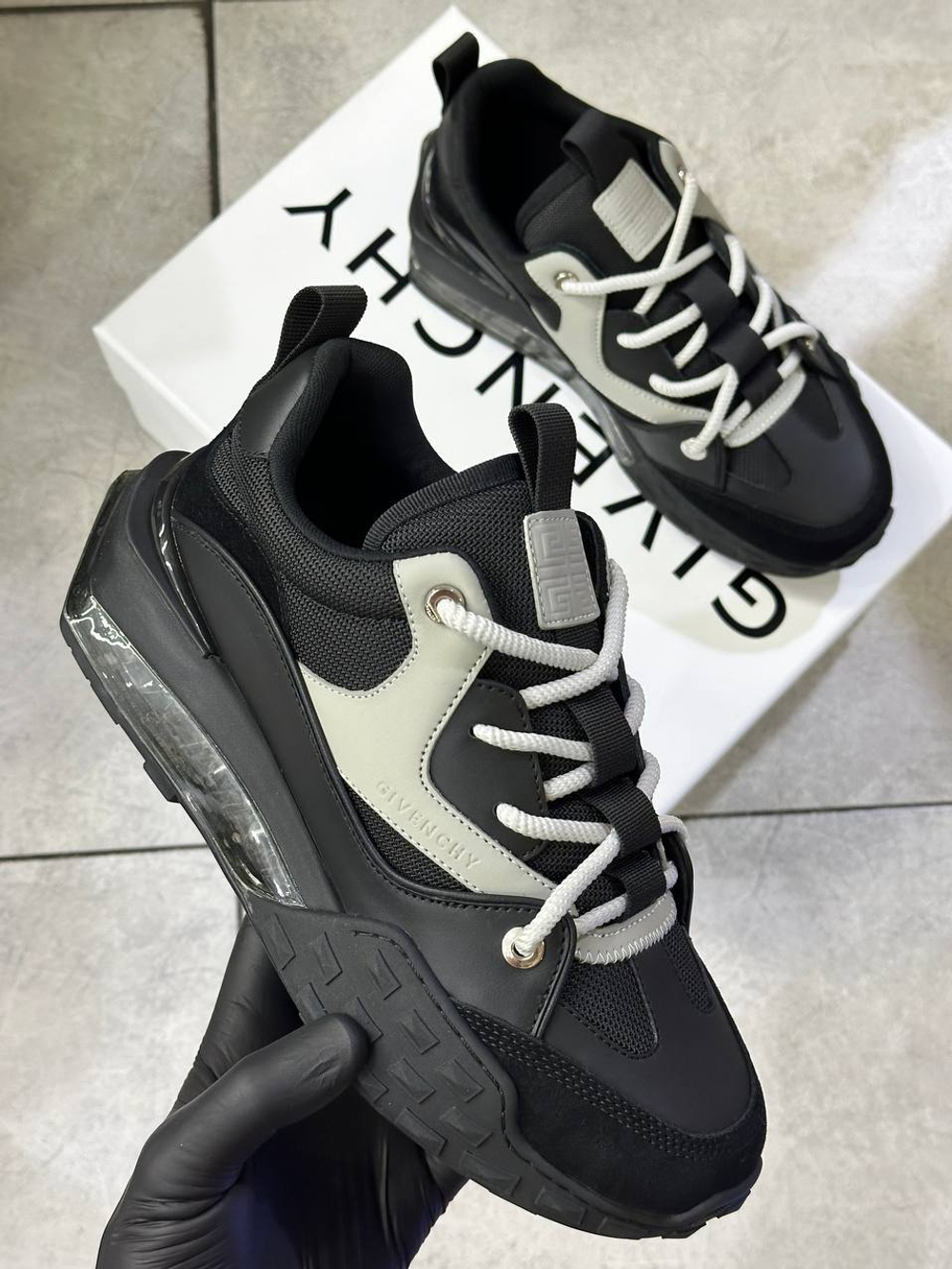 Кроссовки Givenchy