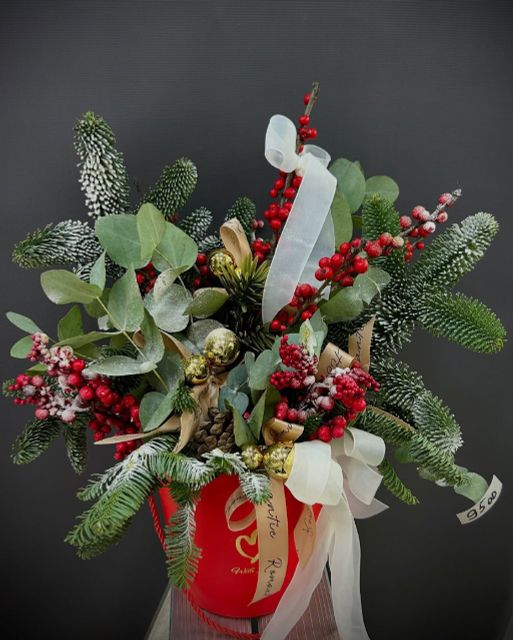 Зимние букеты и композиции