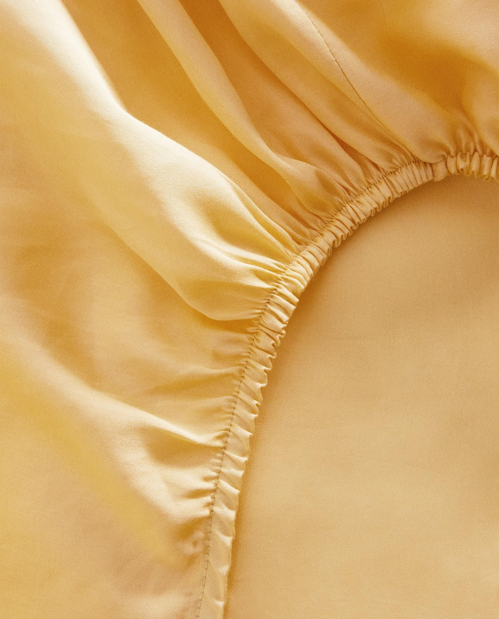 Zara Home - Атласная простыня с эластичной лентой, высота 40 см (300 нитей), желтый, 90х200х40 см