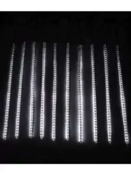 Гирлянда Тающие сосульки 10*0.8 м., 720 холодных белых LED ламп, черный провод ПВХ, Teamprof (960702)